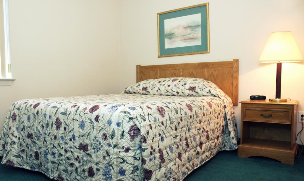Affordable Suites Sumter Room photo
