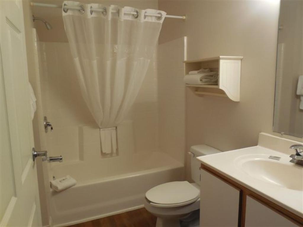 Affordable Suites Sumter Room photo