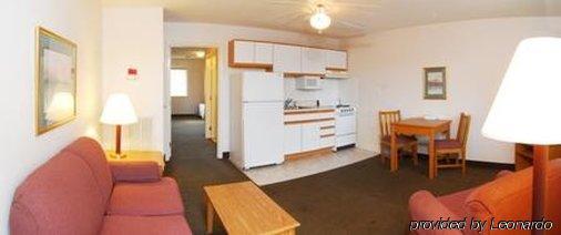 Affordable Suites Sumter Room photo